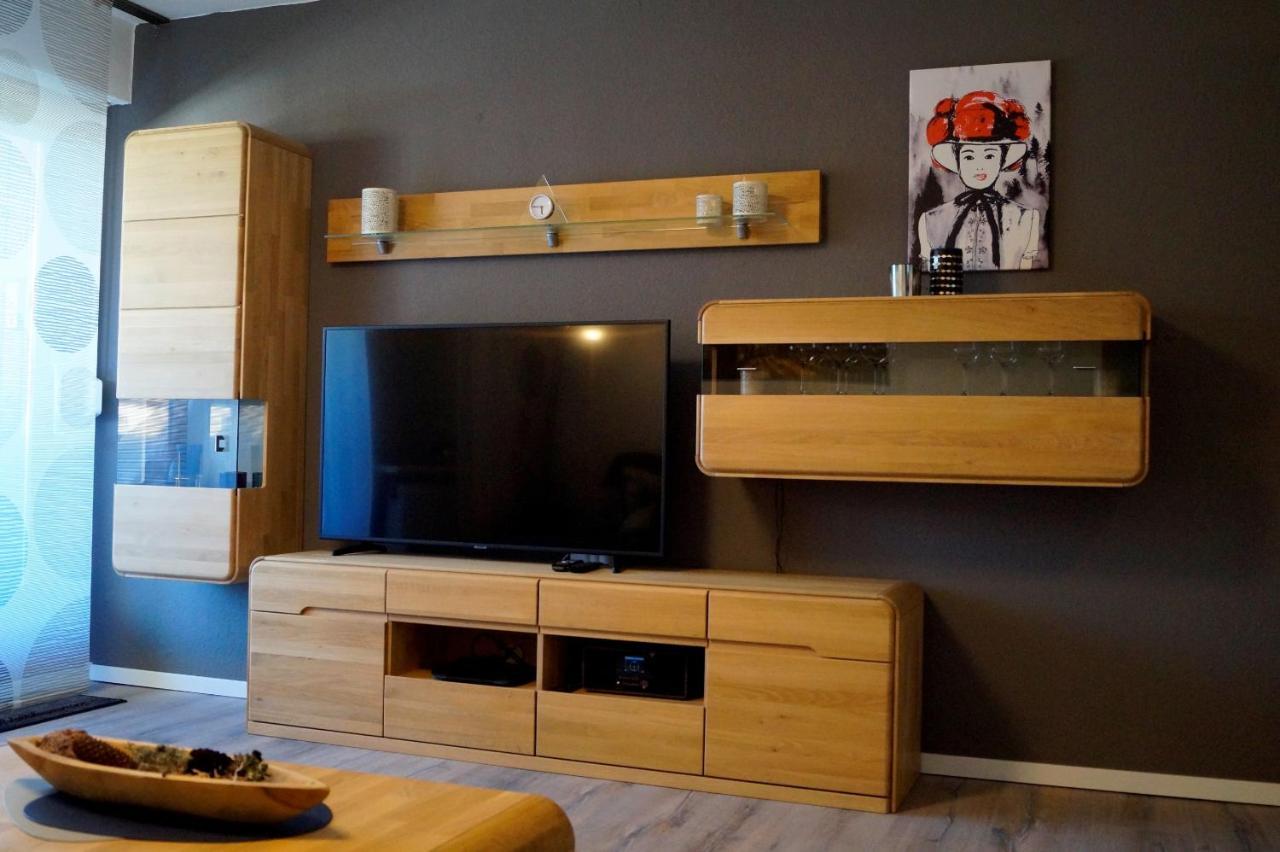 Schwarzwald Geht Immer Fewo 60 Qm Mit Grossem Suedbalkon, Wlan Und Magenta Tv Schönwald Luaran gambar