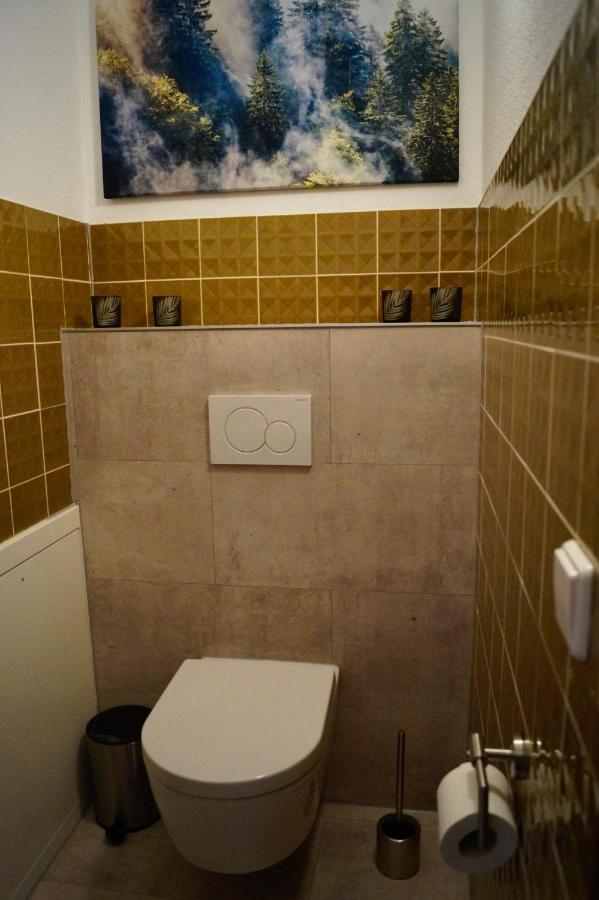 Schwarzwald Geht Immer Fewo 60 Qm Mit Grossem Suedbalkon, Wlan Und Magenta Tv Schönwald Luaran gambar