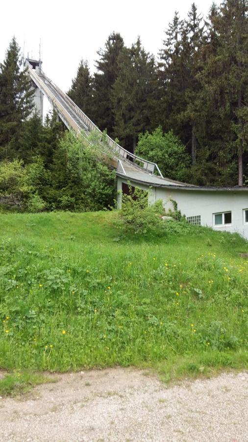 Schwarzwald Geht Immer Fewo 60 Qm Mit Grossem Suedbalkon, Wlan Und Magenta Tv Schönwald Luaran gambar
